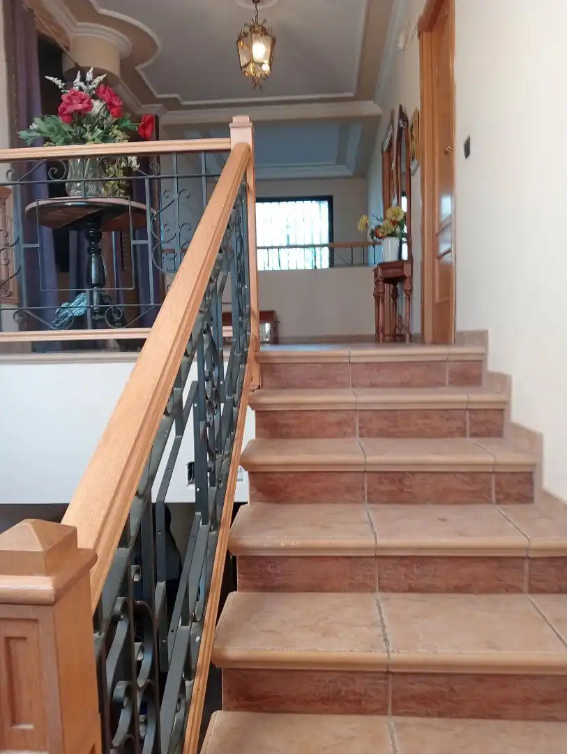 Casa o xalet en venda en Linares amb Aire condicionat, Calefacció i Jardí privat