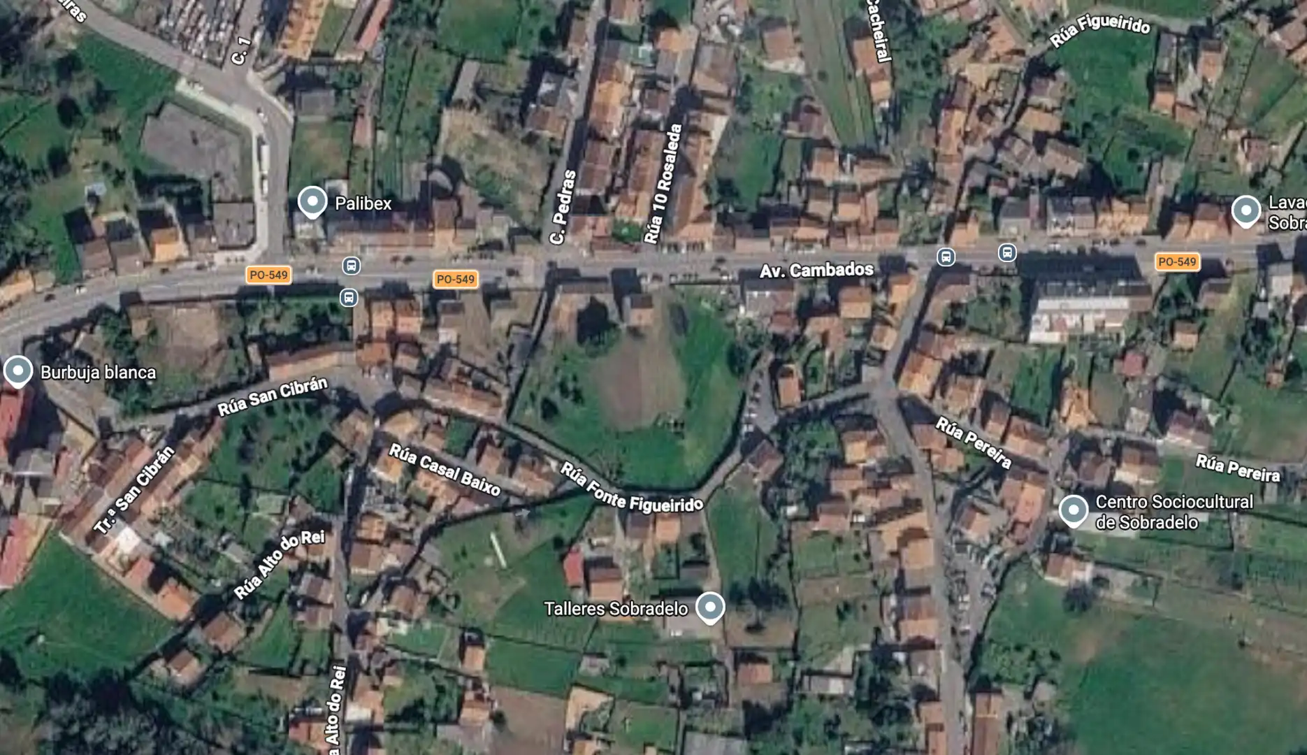 Vista exterior de Casa o xalet en venda en Vilagarcía de Arousa amb Moblat