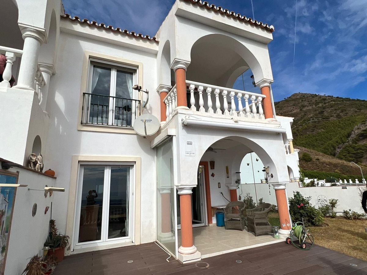 Vista exterior de Casa adosada en venta en Mijas con Aire acondicionado, Calefacción y Terraza