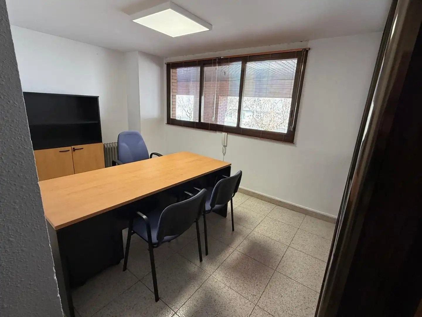 Oficina de alquiler en Huesca con Aire acondicionado y Calefacción