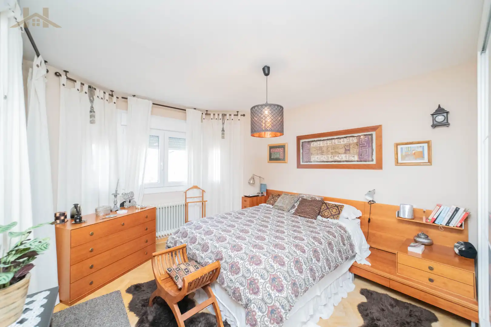 Bedroom of Detached homes for sale in Móstoles  with Air Conditioner, Heating and Private garden
