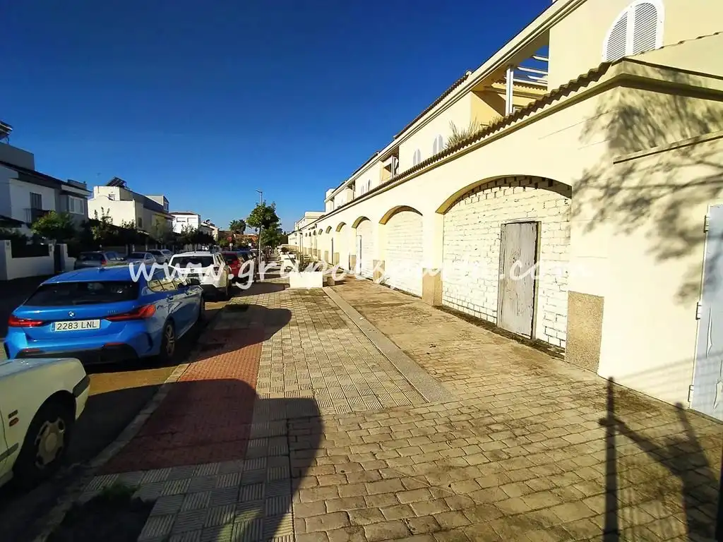 Local en venta en Calle Séneca, 12, Valencina de la Concepción