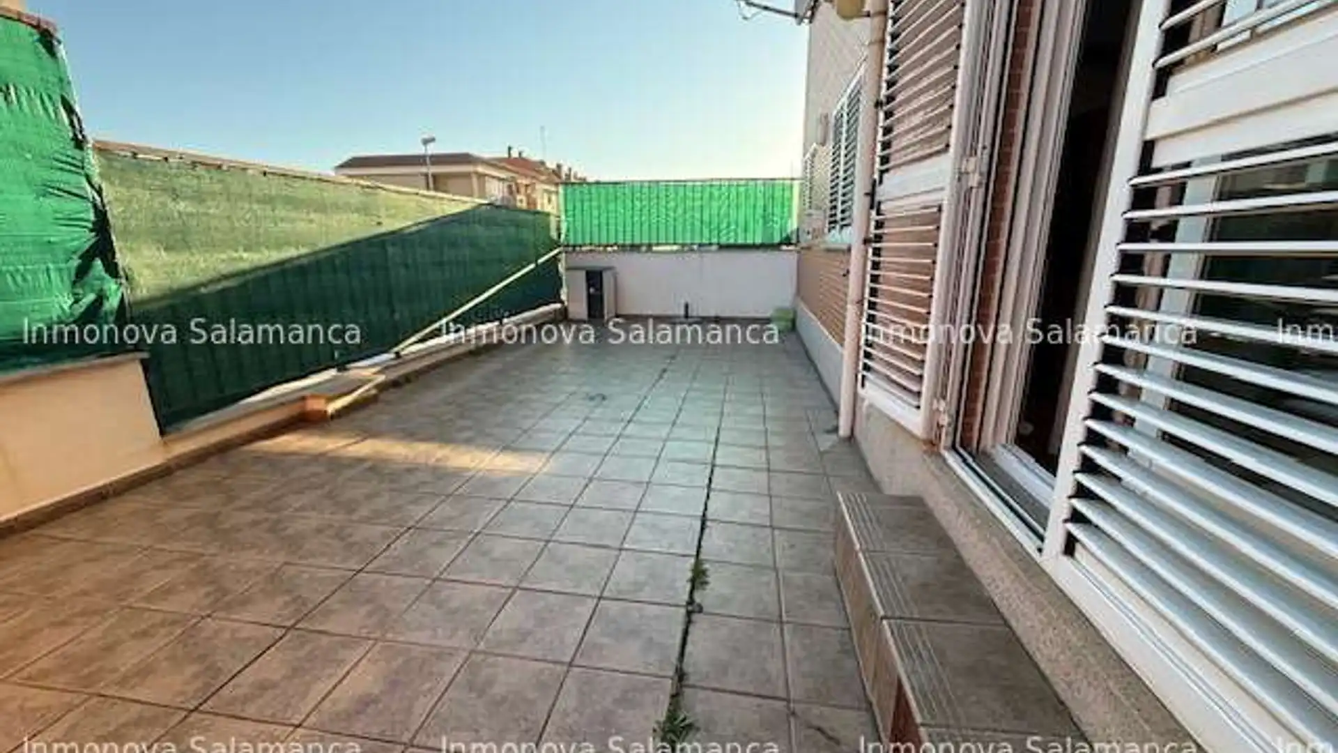 Terraza de Piso de alquiler en Salamanca Capital con Calefacción, Amueblado y Piscina comunitaria