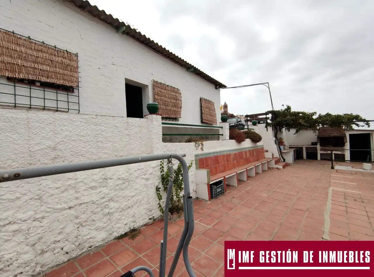 Vista exterior de Finca rústica en venta en Vélez-Málaga con Jardín privado, Terraza y Trastero