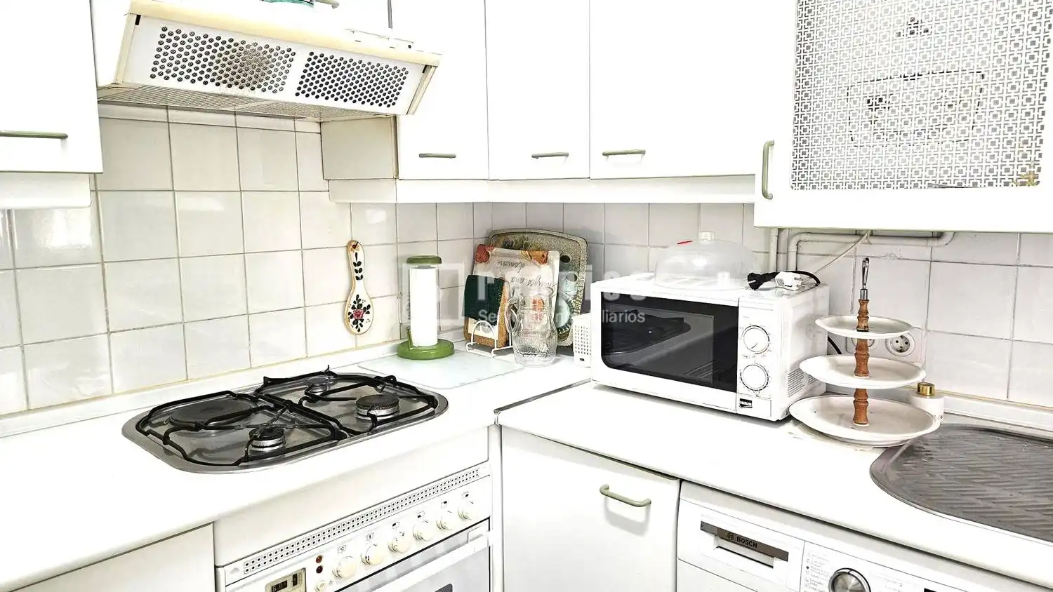 Kitchen of Flat for sale in Madrid  with Heating, Parquet flooring and Terrace