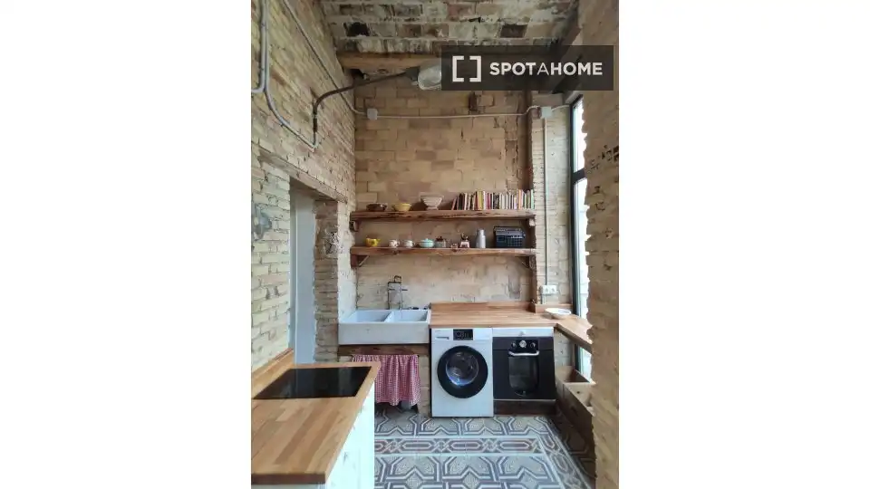 Kitchen of Flat for rent in Valencia  with Air Conditioner, Heating and Furnished