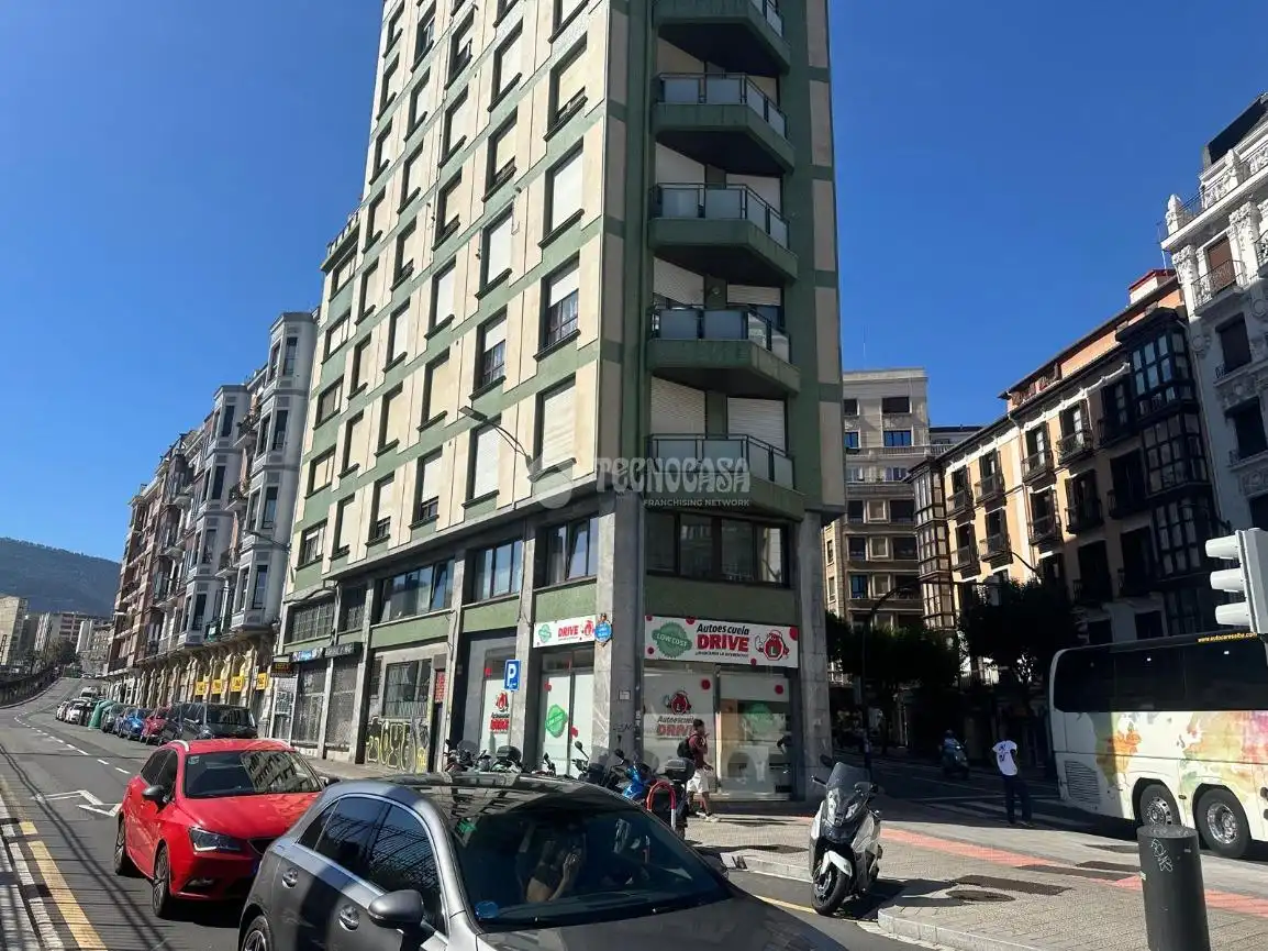Piso con ascensor en venta en Abando - Albia, imagen 25