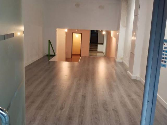 Local comercial en Alquiler en Passeig de Joan Maragall, 16 en Passeig Maragall