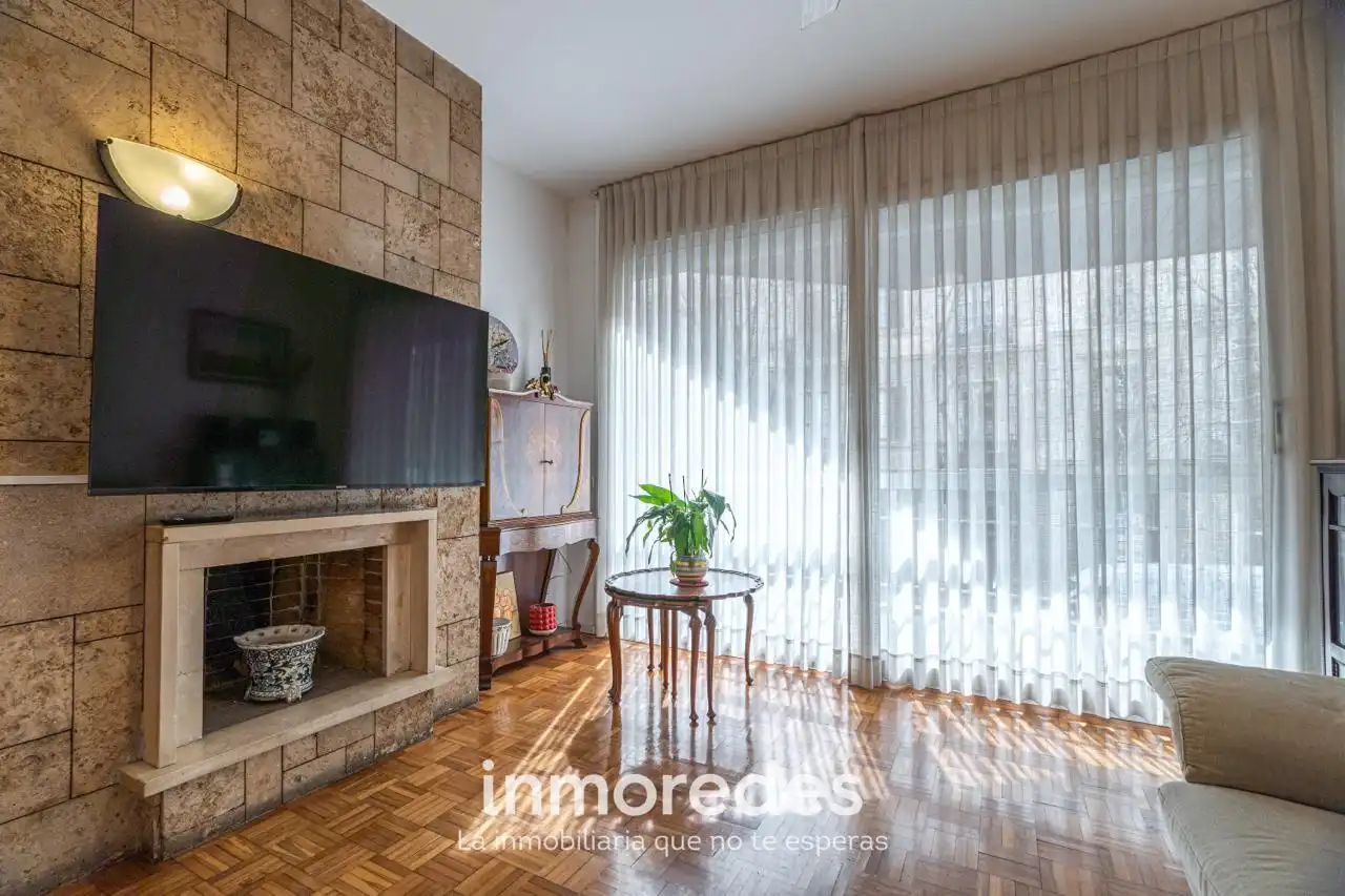 Piso con terraza en venta en Carrer de Bailèn, imagen 56
