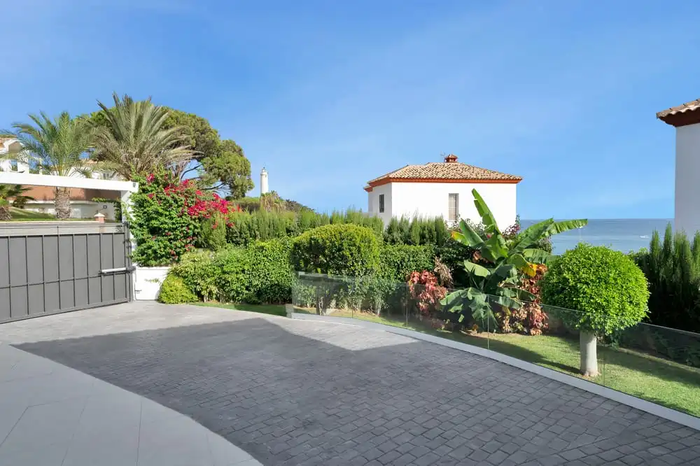 Casa o chalet en venta en El Faro de Calaburra - Chaparral