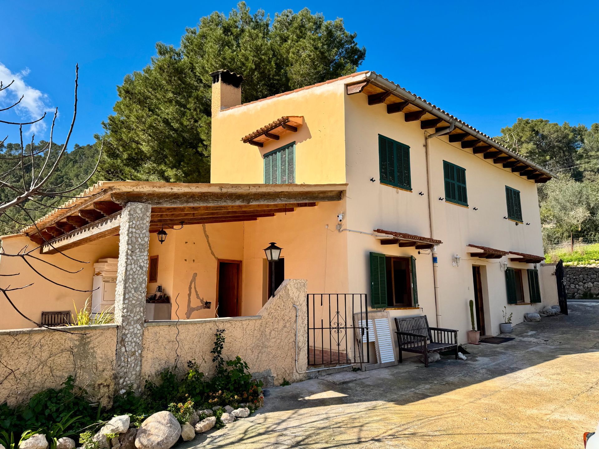 Vista exterior de Finca rústica en venda en Andratx amb Jardí privat, Terrassa i Traster
