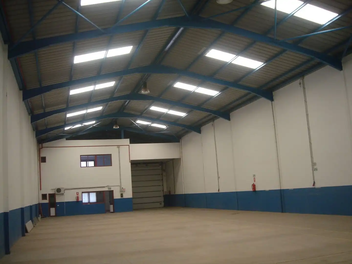 Fabrikhallen zum Verkauf in Agüimes