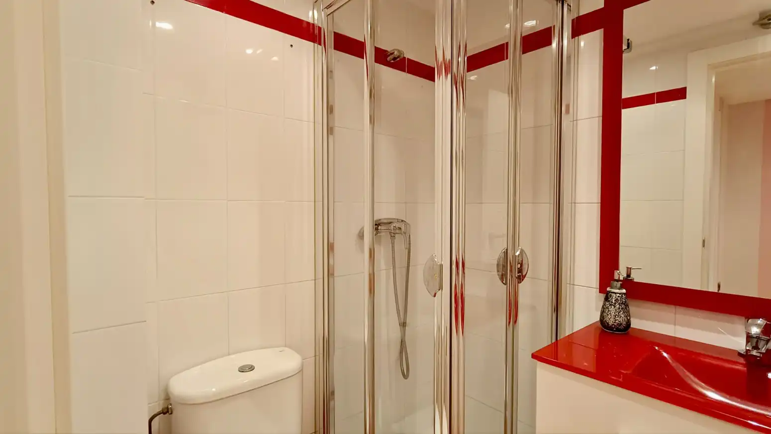 Bathroom of Flat for sale in El Astillero    with Heating, Parquet flooring and Terrace