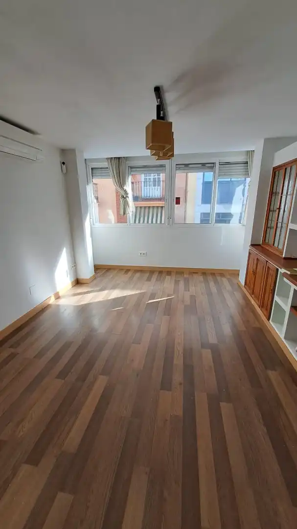 Appartamento con terrazza in vendita a Reina Victoria - Matadero, imagen 2