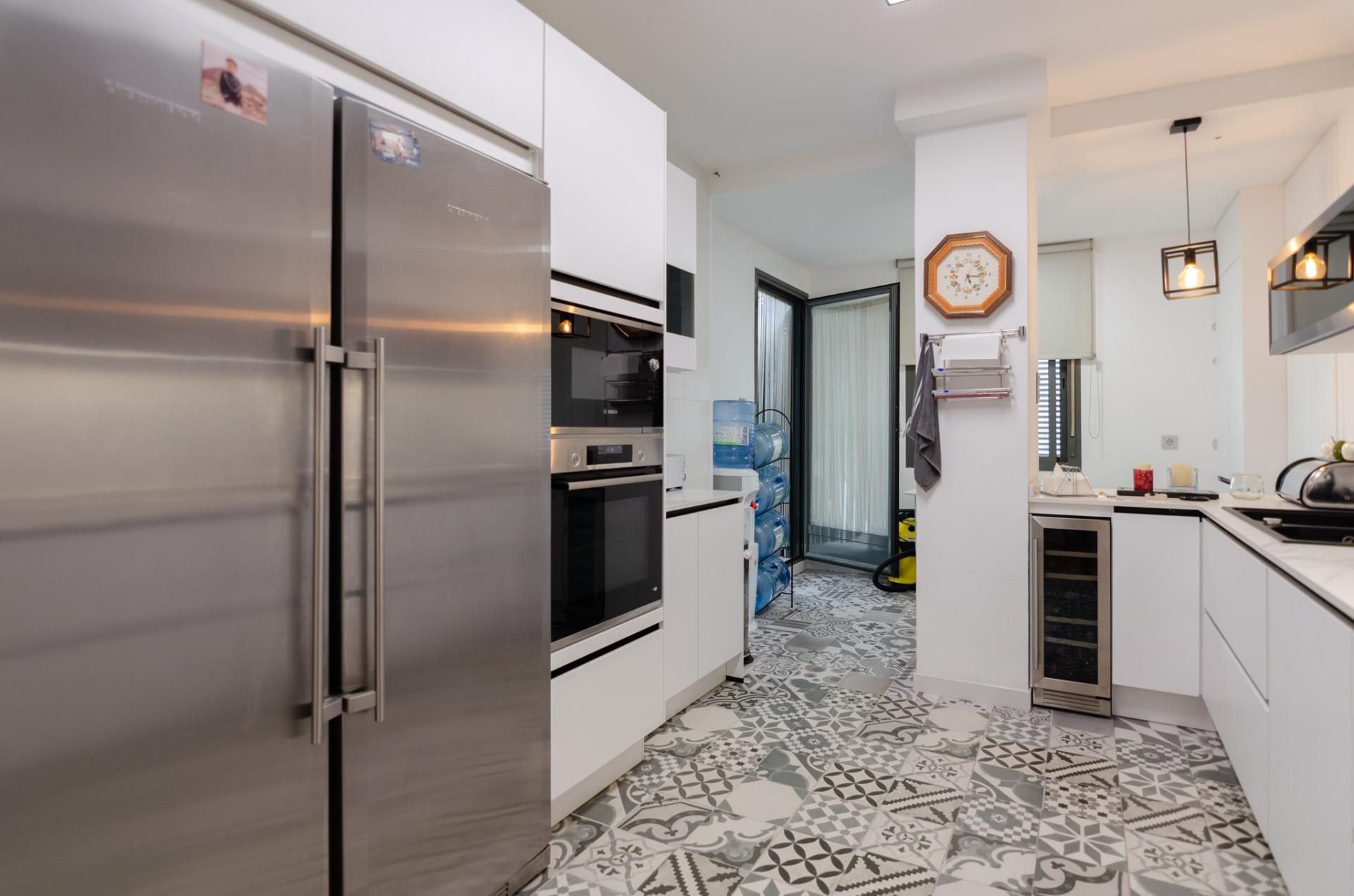 Cocina de Planta baja en venta en  Almería Capital con Aire acondicionado, Calefacción y Jardín privado