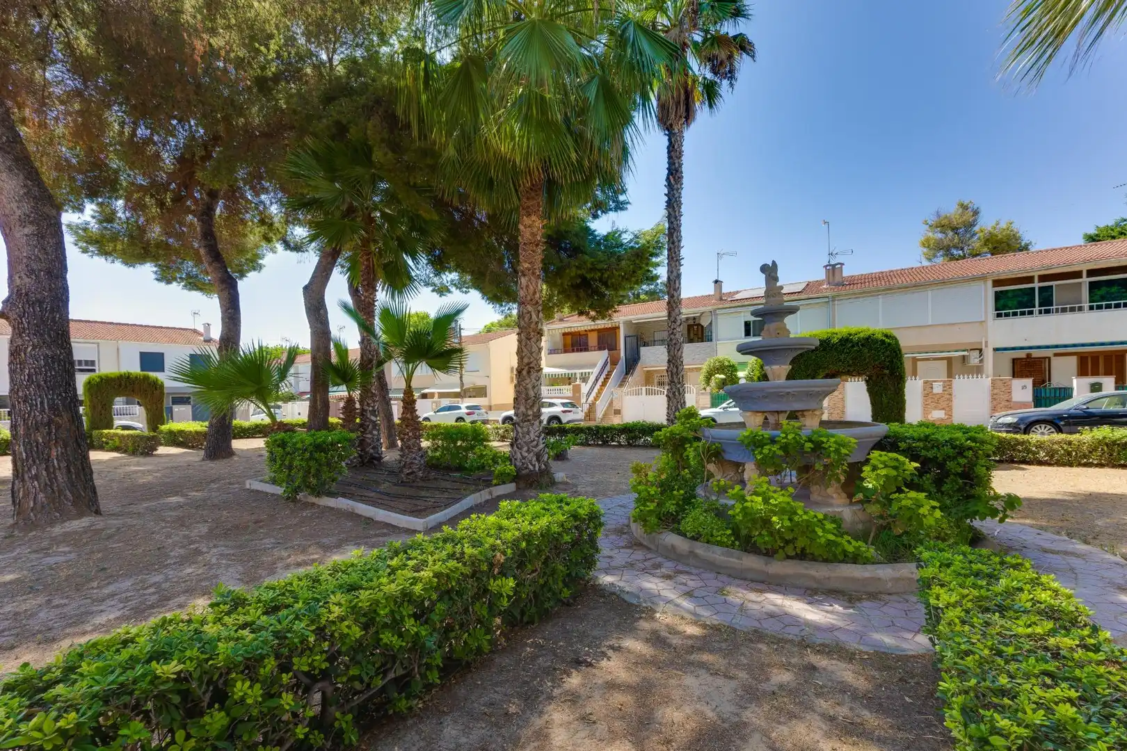Vista exterior de Casa o chalet en venta en Torrevieja con Jardín privado, Terraza y Trastero