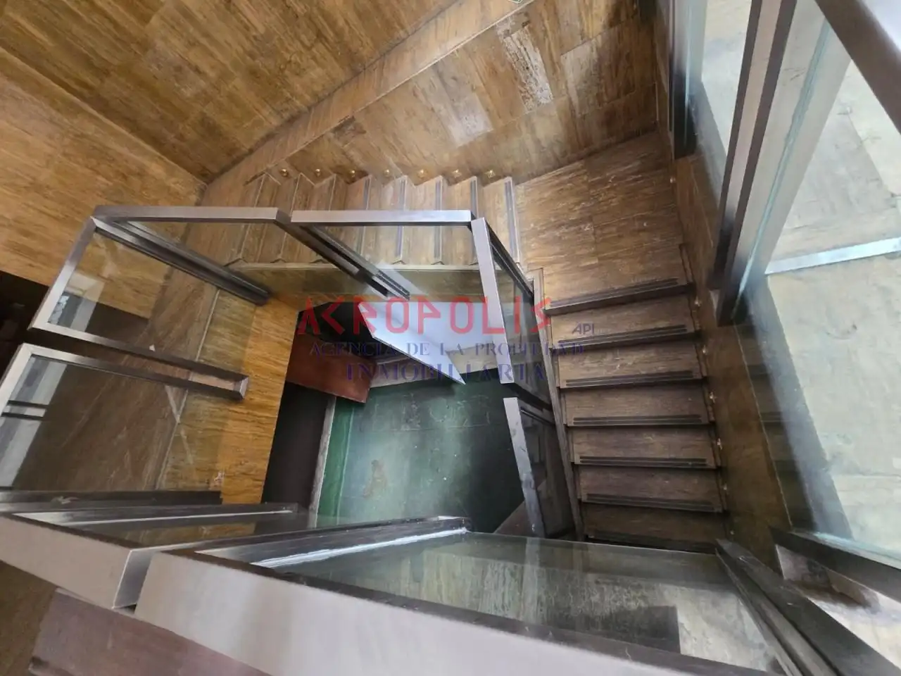 Local comercial en venda a Calle Gil Y Carrasco 3 24001 Leon, imagen 9