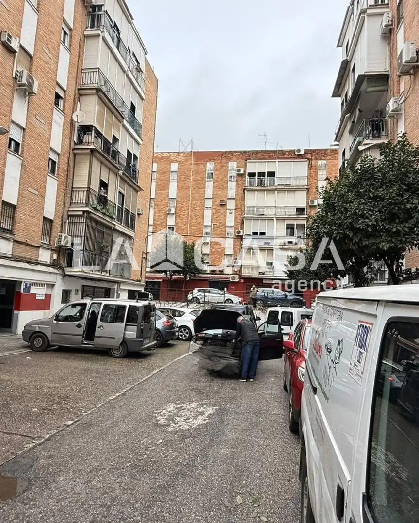 Business premises for sale in Macarena, imagen 4