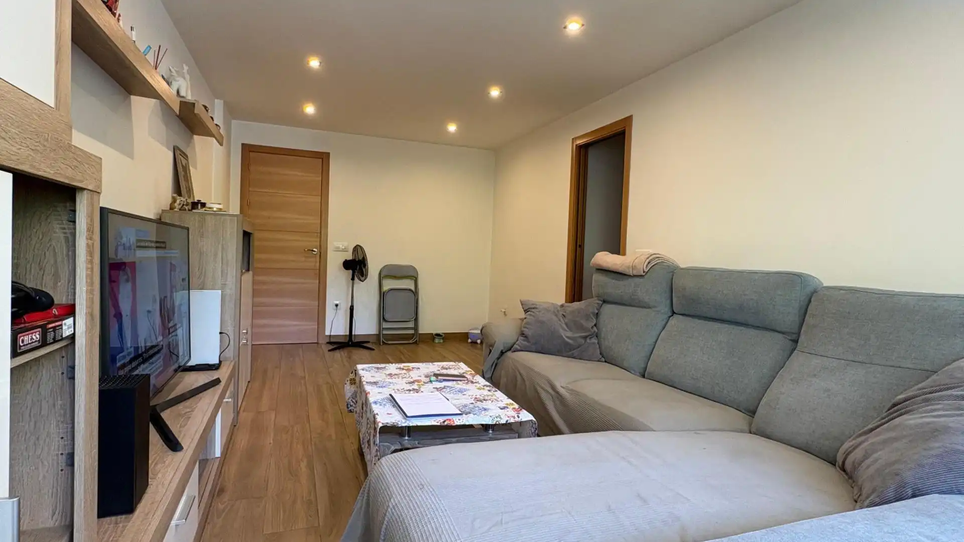 Living room of Flat for rent in Sevilla  with Air Conditioner, Heating and Furnished