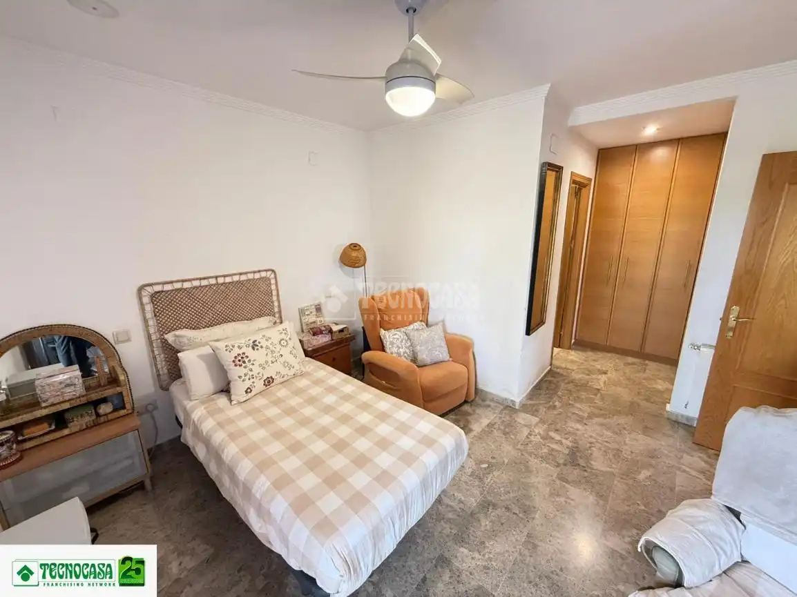 Bedroom of Flat for sale in Ciudad Real  with Air Conditioner and Heating
