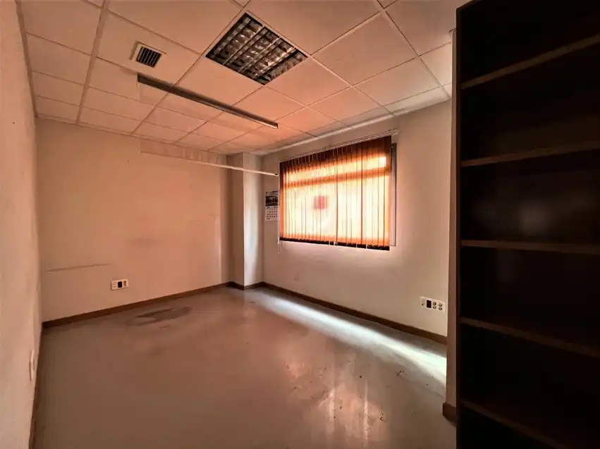 Local comercial en venda a Centro, imagen 9