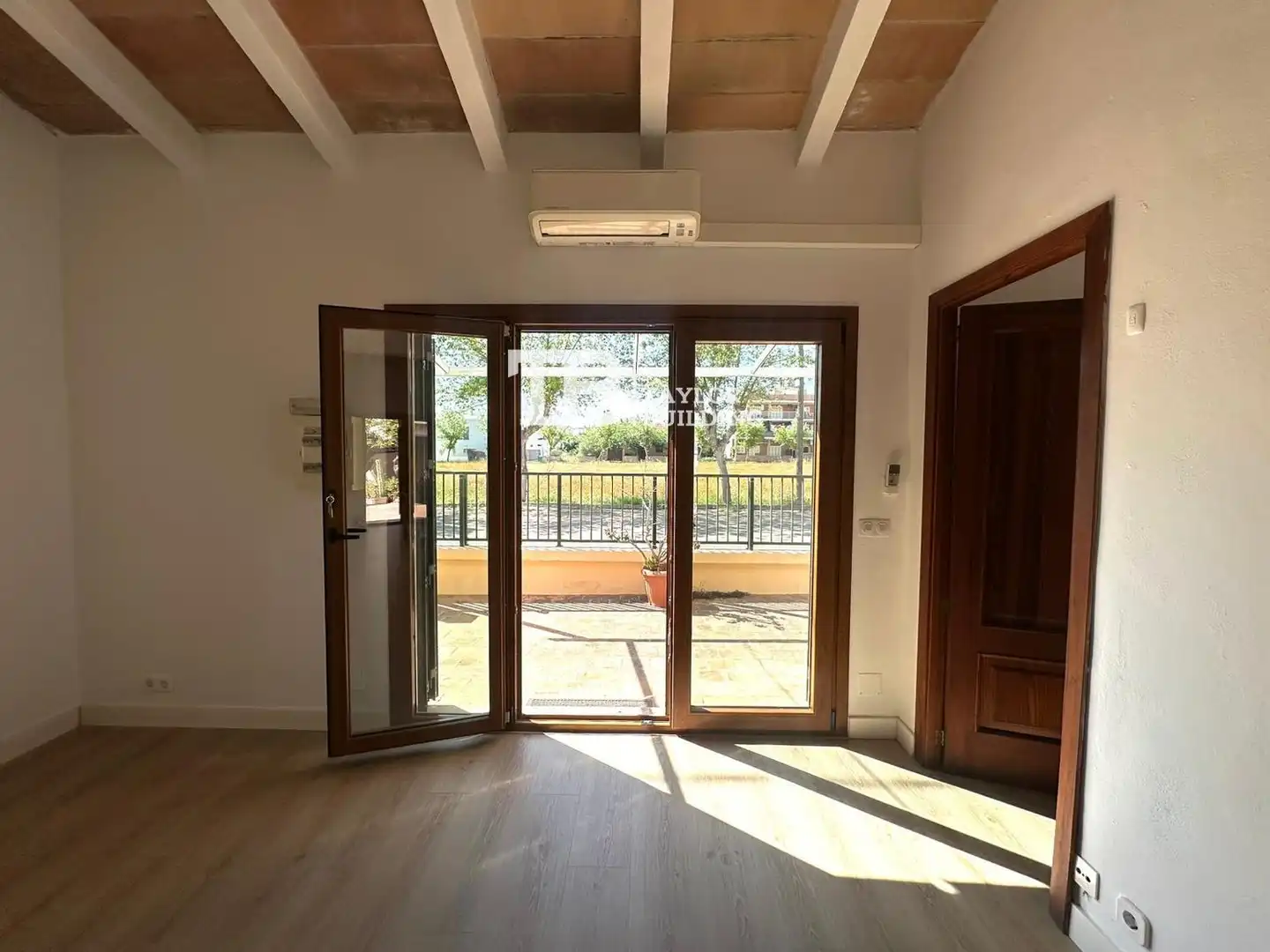 Houses for sale in Llucmajor  with Air Conditioner, Heating and Parquet flooring