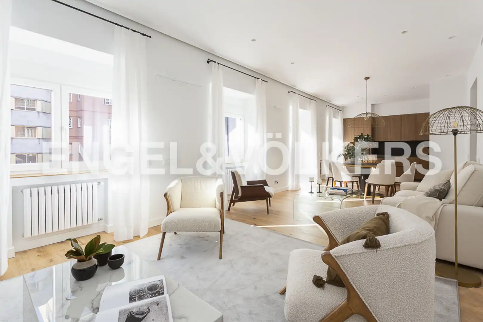 Wohnzimmer von Wohnungen zum Verkauf in  Madrid Capital mit Heizung und Terrasse