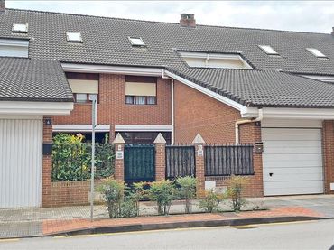 Casa a schiera in vendita a Ria De Solia