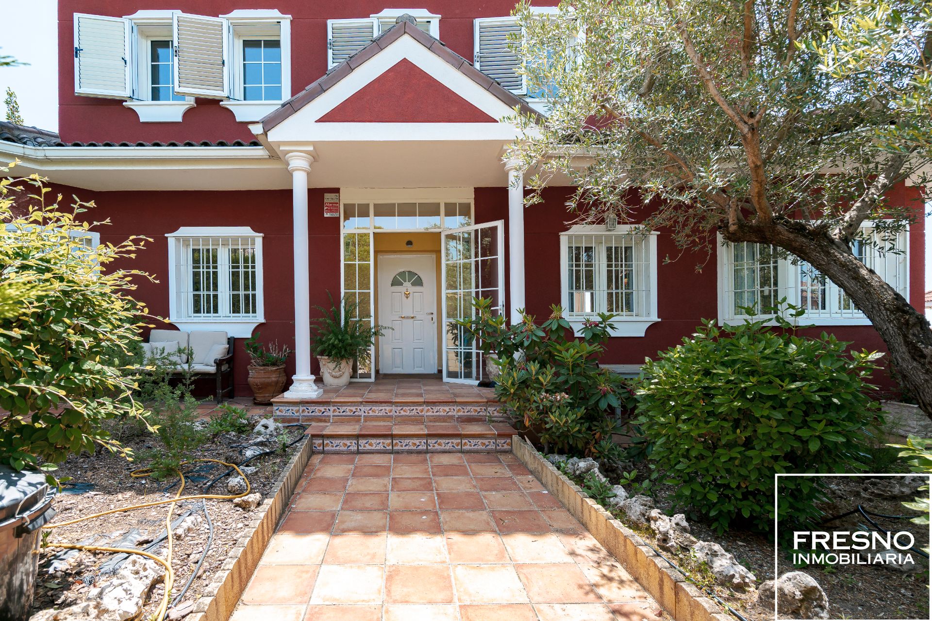 Exterior view of Houses for sale in Cobeña  with Air Conditioner, Heating and Private garden