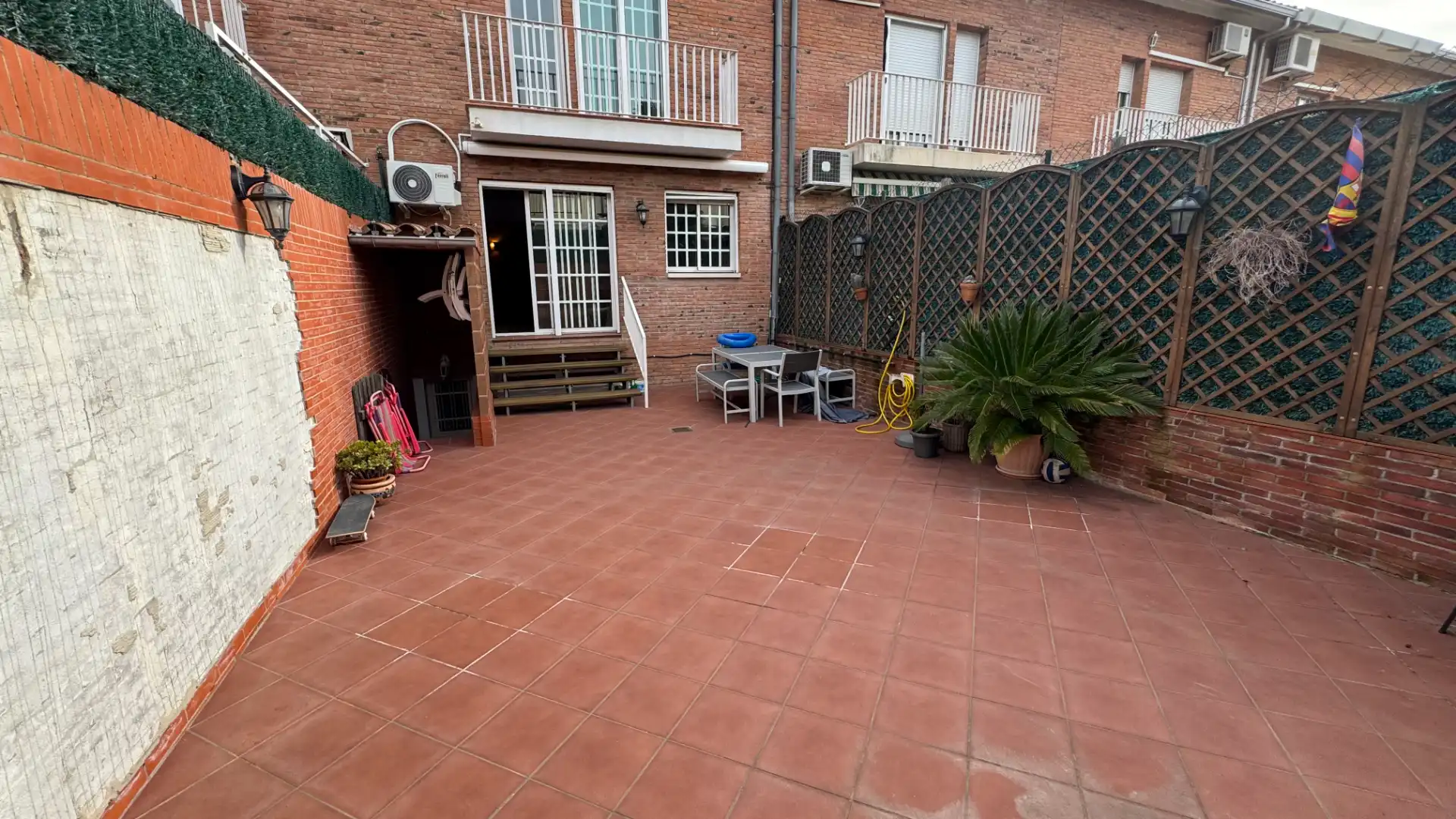 Terrassa de Casa adosada en venda en Ripollet amb Aire condicionat, Calefacció i Parquet