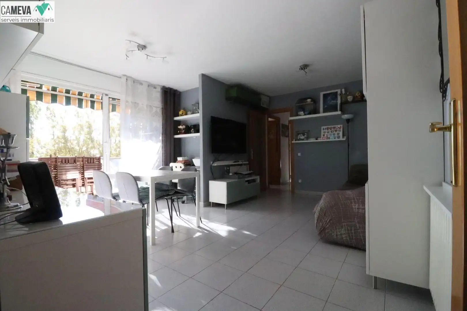 Sala d'estar de Pis en venda en Barberà del Vallès amb Calefacció, Jardí privat i Balcó