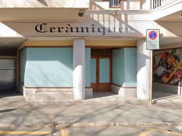 Local comercial en alquiler en Avinguda Vidal i Barraquer 28
