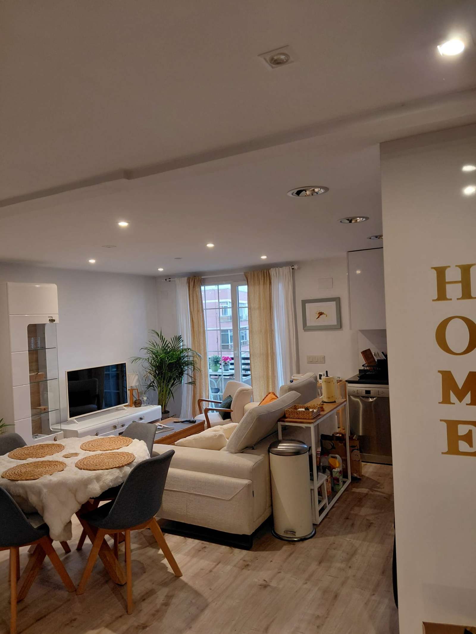 Sala d'estar de Apartament per a compartir en Leganés amb Aire condicionat, Calefacció i Terrassa