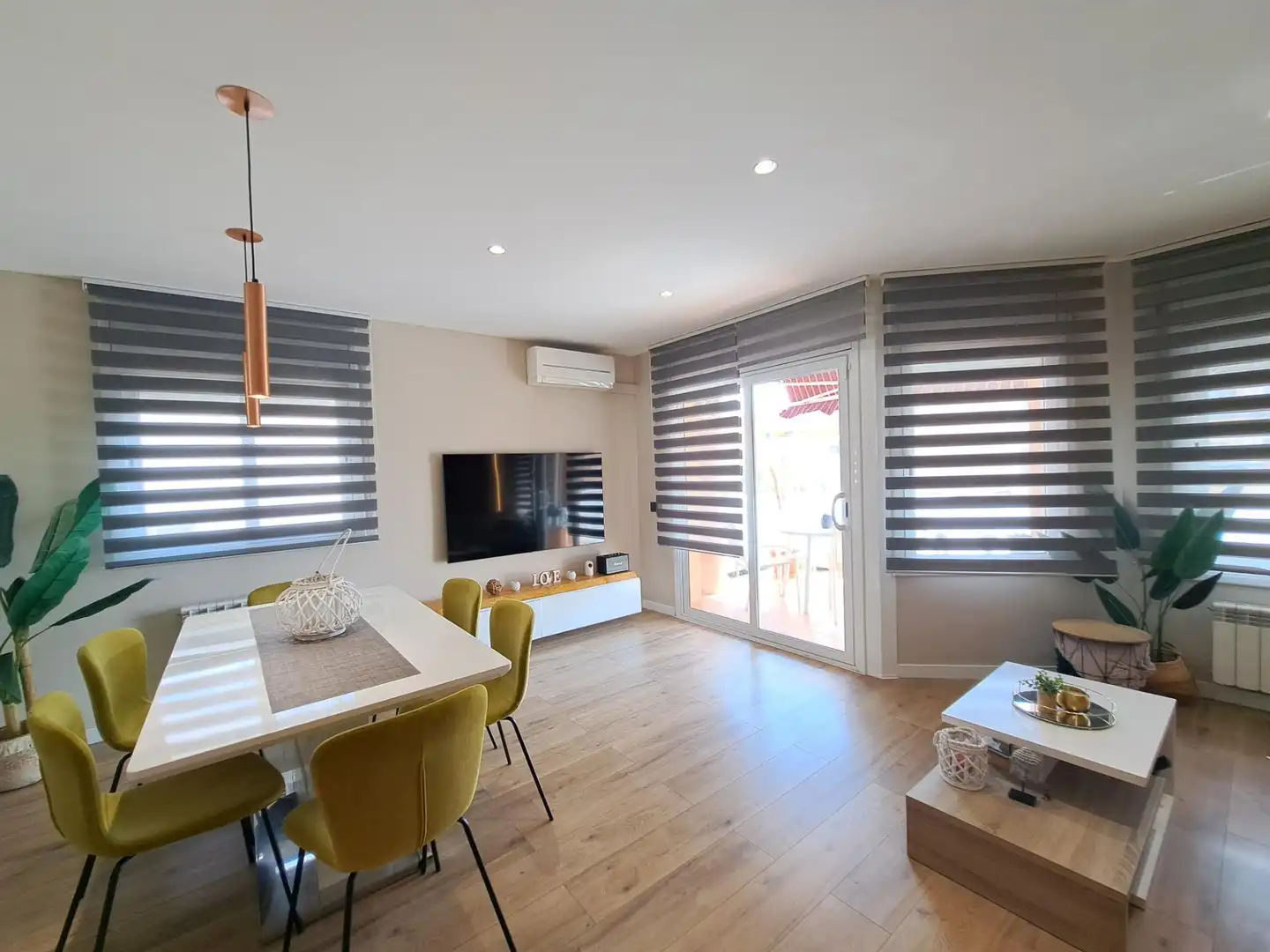 Sala de estar de Piso en venta en Sant Sadurní d'Anoia con Aire acondicionado, Calefacción y Terraza