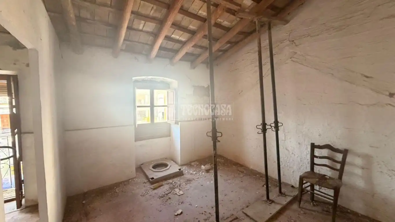Casa o chalet en venta en La Lantejuela  con Balcón