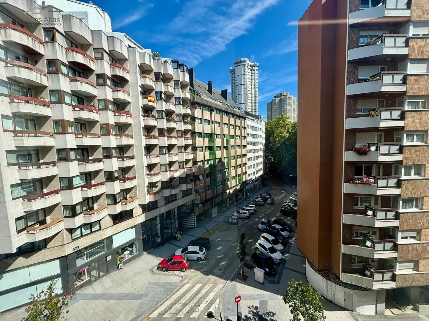 Außenansicht von Wohnung zur Miete in A Coruña Capital  mit Heizung und Möbliert