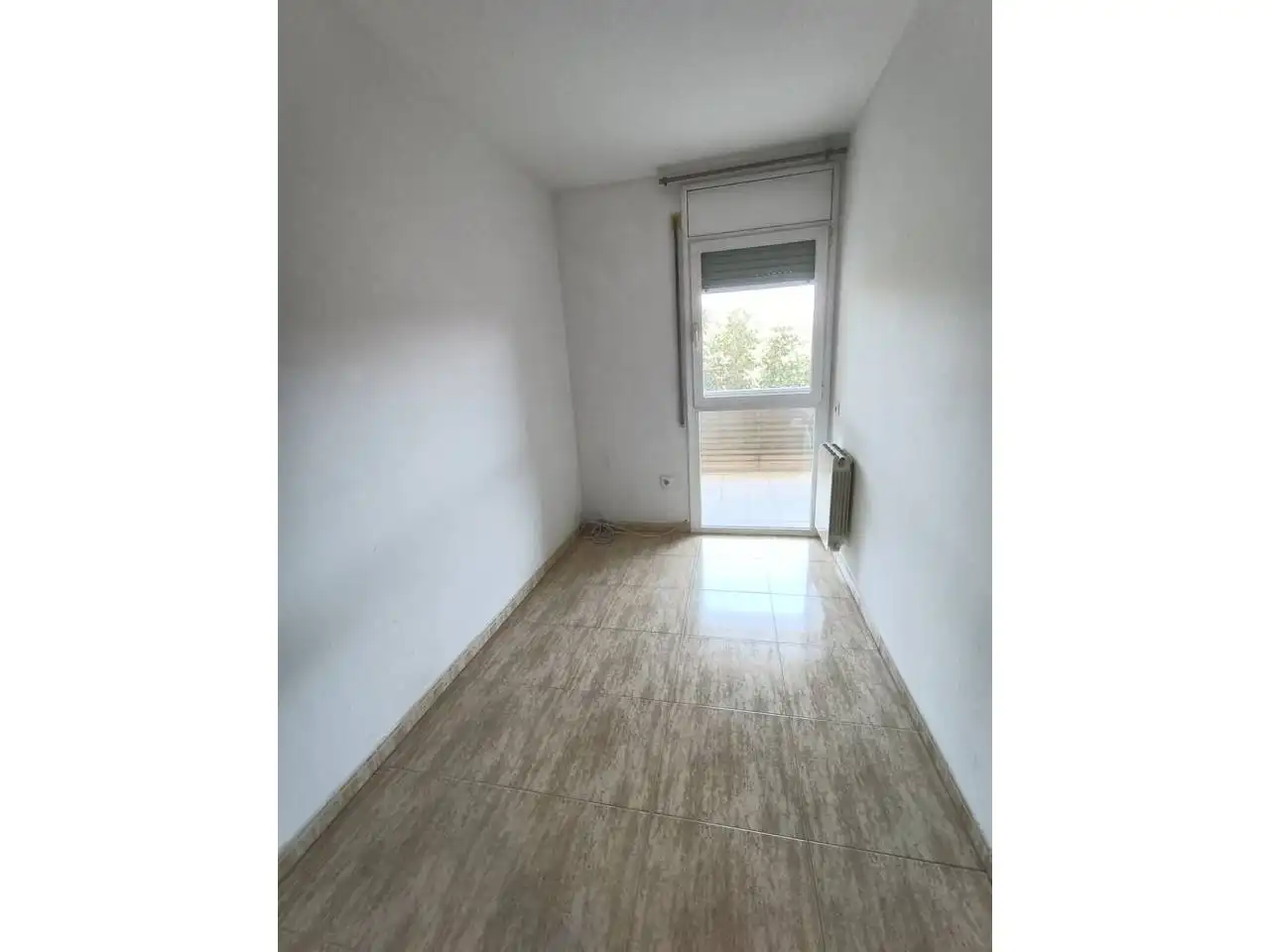 Habitación de Ático de alquiler en Girona con Calefacción, Balcón y Piscina comunitaria
