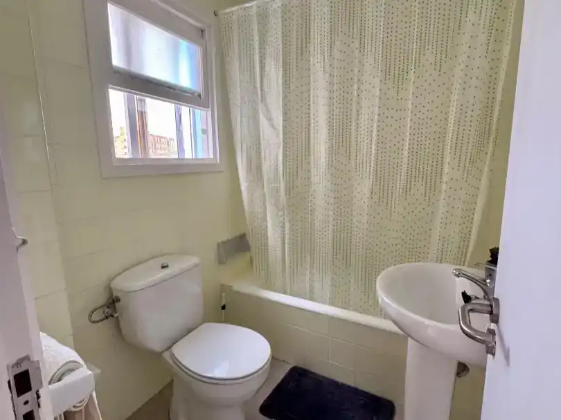 Bathroom of Flat for rent in Haro