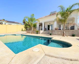 Swimming pool of House or chalet for sale in Sotogrande  with Air Conditioner, Heating and Private garden