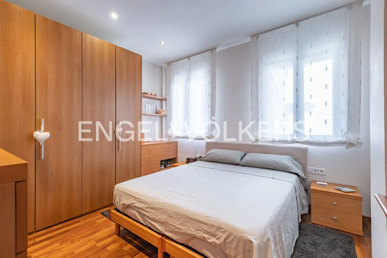 Habitación de Casa adosada en venta en Sabadell con Aire acondicionado, Calefacción y Parquet