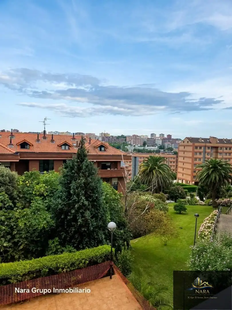 Außenansicht von Wohnung zum Verkauf in Santander mit Heizung, Privatgarten und Parkett