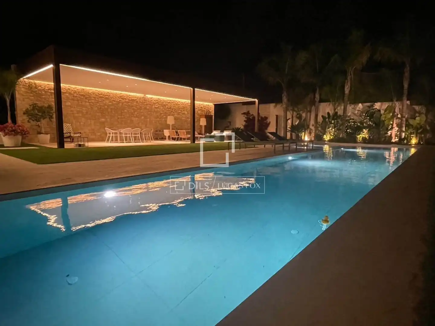 Piscina de Casa o chalet en venta en Godella con Aire acondicionado, Calefacción y Jardín privado