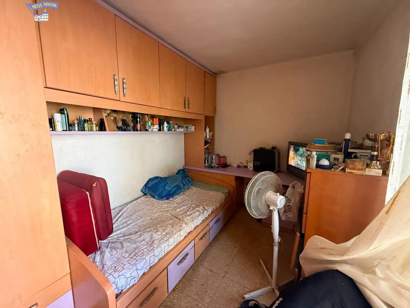 Dormitori de Pis en venda en Rubí amb Calefacció, Terrassa i Balcó
