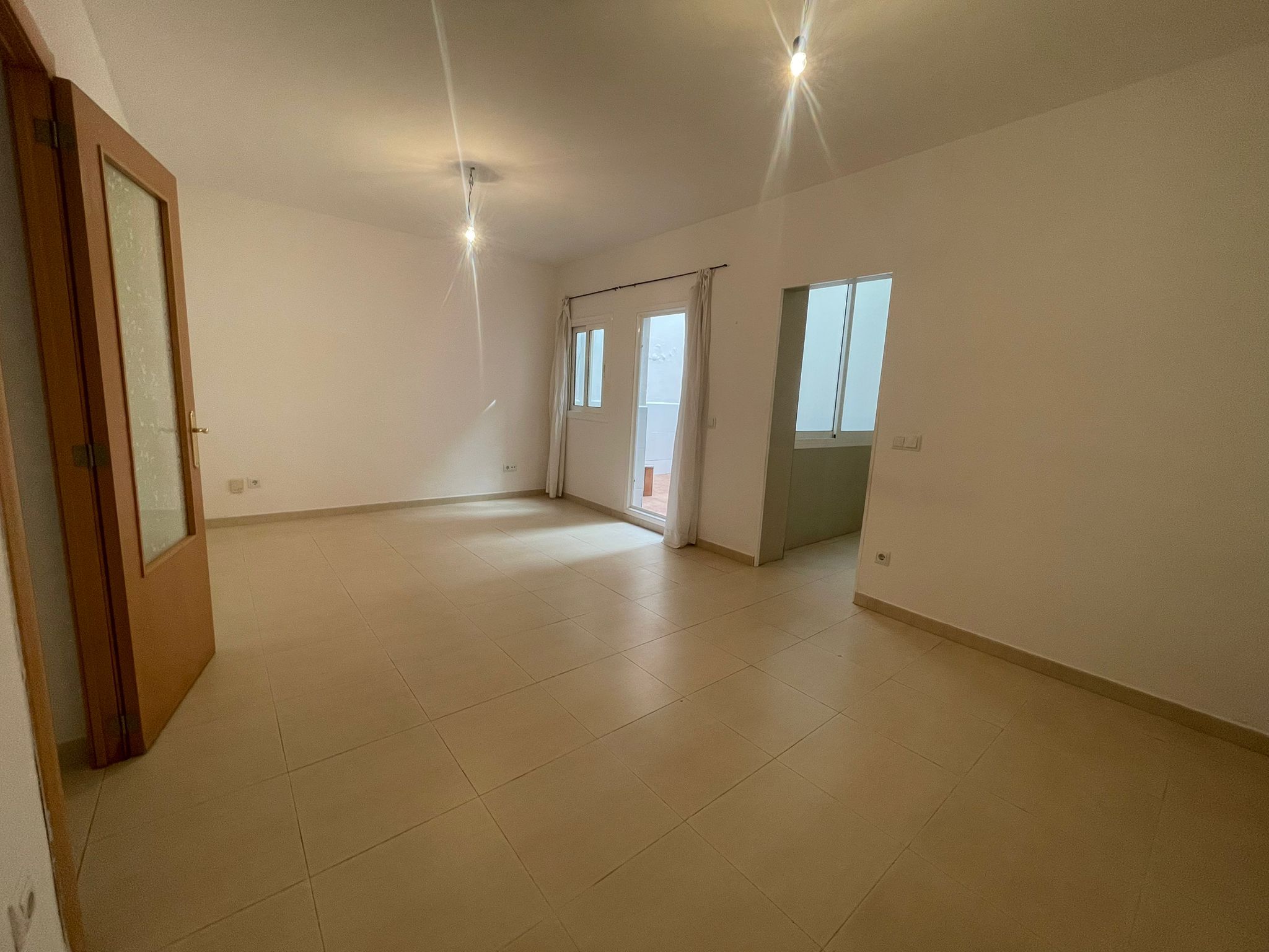 Planta baixa en venda a Carrer de l'Estronci, Sanfeliu