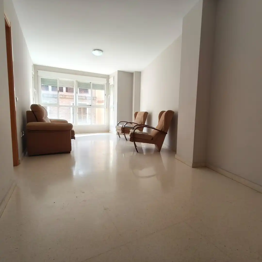 Flat with terrace to rent in Rascanya, imagen 2