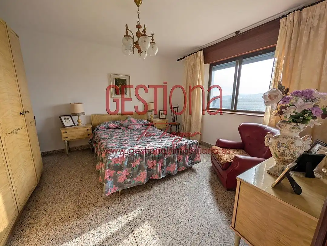 Schlafzimmer von Country house zum Verkauf in Bareyo mit Privatgarten, Terrasse und Balkon