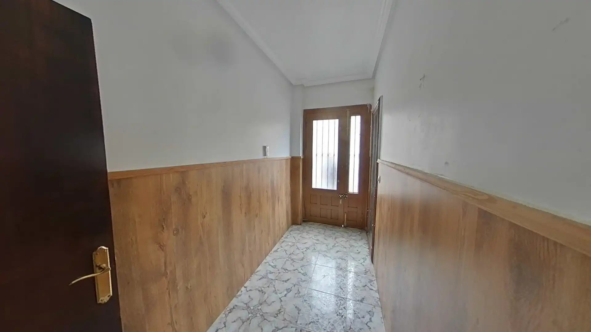Casa adosada en venta en Baeza con Terraza