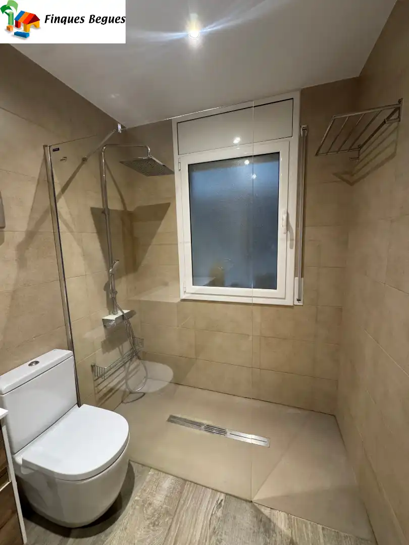 Baño de Planta baja en venta en Begues, Barcelona