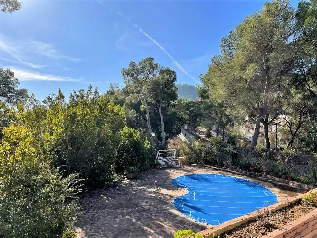 Schwimmbecken von Haus oder Chalet zum Verkauf in Náquera mit Klimaanlage, Heizung und Privatgarten