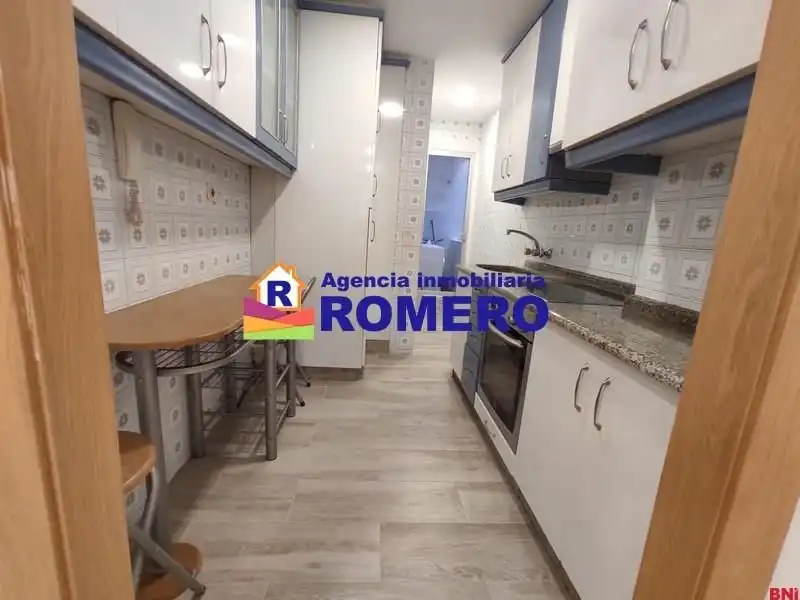 Küche von Wohnung zum Verkauf in Santiago de Compostela 